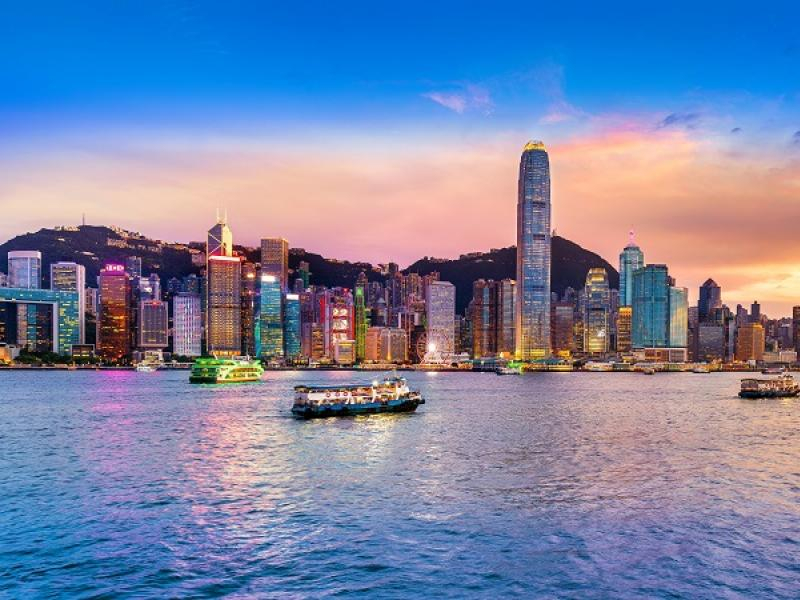 為什麼在外停泊資金回到香港？